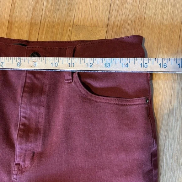 Uniqlo Tapered Ankle Jeans Maroon Size 8 / 30” EUC - Picture 8 of 10